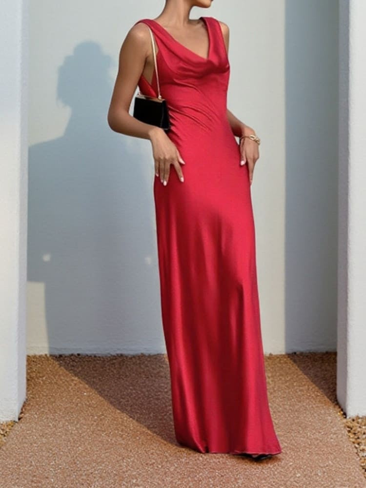 Elegantes Abendkleid mit tiefem Wasserfallausschnitt